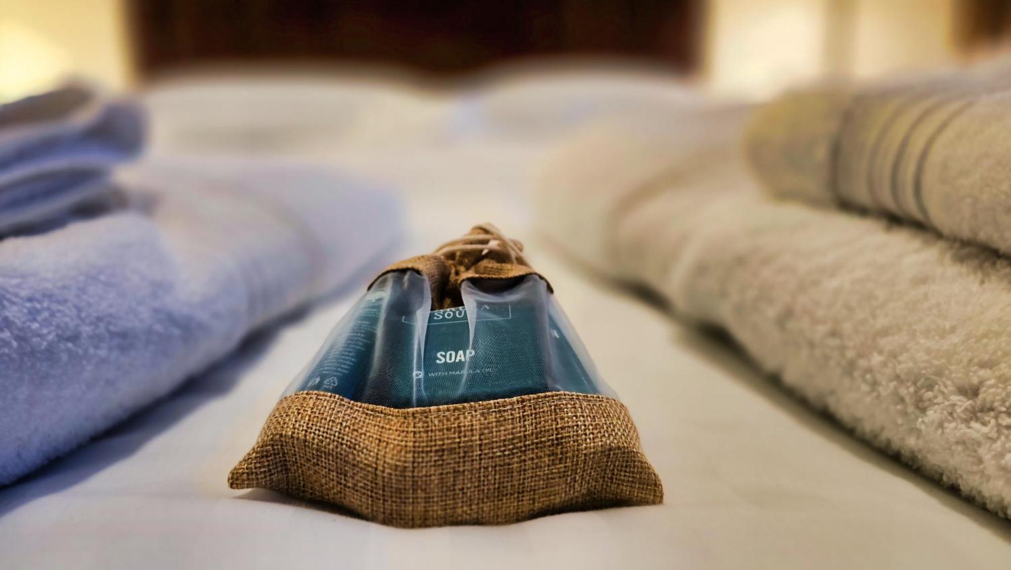 Carlton Hotel Уеймут Екстериор снимка